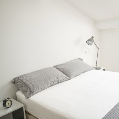 TERRE DE NUIT  Drap housse blanc bonnet 30 cm 100% coton 120x200