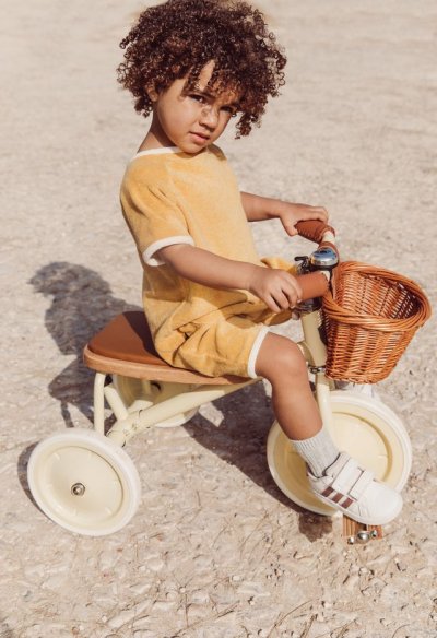 BANWOOD Tricycle vintage en m&eacute;tal cr&egrave;me