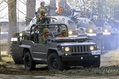 TRUMPETER  05519&nbsp;mod&egrave;le Kit Jgsdf Type 73&nbsp;Light Truck (Recon)