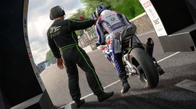 Tt isle of man : rise on the edge