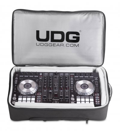 UDG  GEAR U7202BL Urbanite Sac &Agrave; Dos Pour Contr&ocirc;leur MIDI Noir Grand
