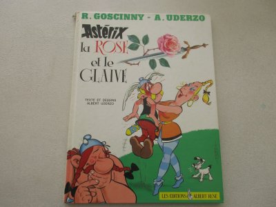 Une aventure d'Ast&eacute;rix - Tome 29 : La rose et le glaive (BD)
