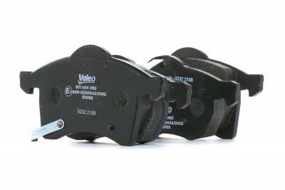VALEO  Jeu de plaquettes de frein avant 301454