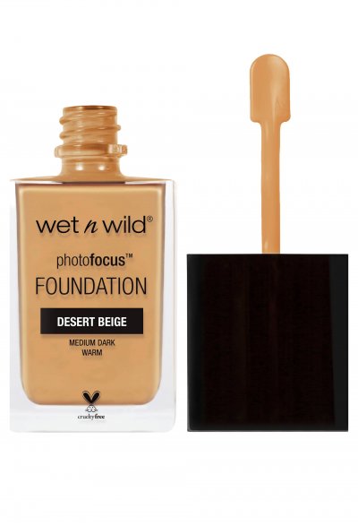 WET N WILD  Fond de teint Photofocus Desert Beige moyen fonc&eacute;