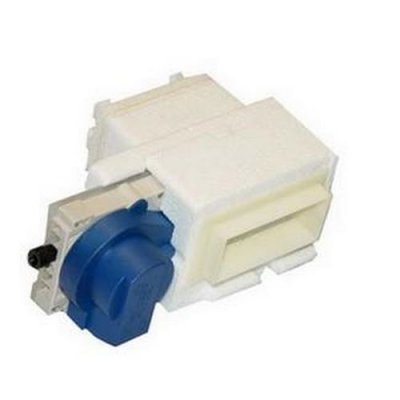 WHIRLPOOL  - MOTEUR VOLET + PLASTIQUE DE PROTECTION