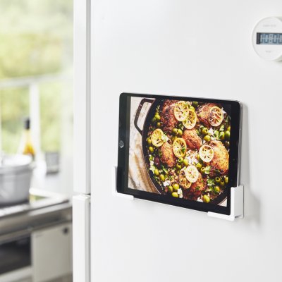YAMAZAKI  Support magn&eacute;tique pour Tablette ou Smartphone Tower