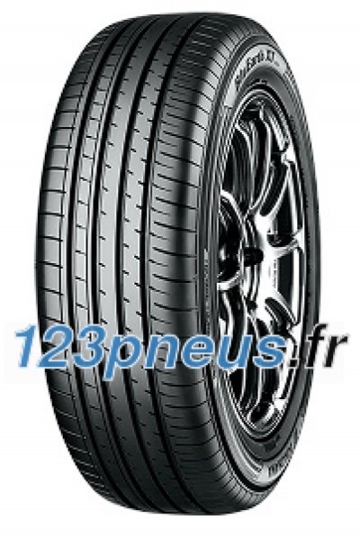 YOKOHAMA  BluEarth-XT (AE61) ( 215/65 R17 99V BluEarth )